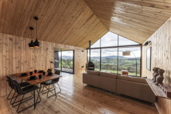 Modulární dvojdům od architekta jménem Rubén Gómez Gañán v Kolumbii