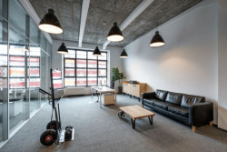 COLL COLL, Kancelář ředitele Seznam.cz – foto