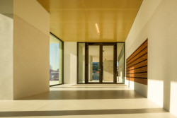 Pohled do parteru (Tower 15 v Leça da Palmeira v Portugalsku, OODA)