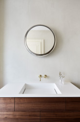 Byt s tajnou koupelnou, Markéta Bromová, Lenka Míková