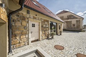 Rekonstrukce tvrze Krassa v Chroustné, David Pospíšil