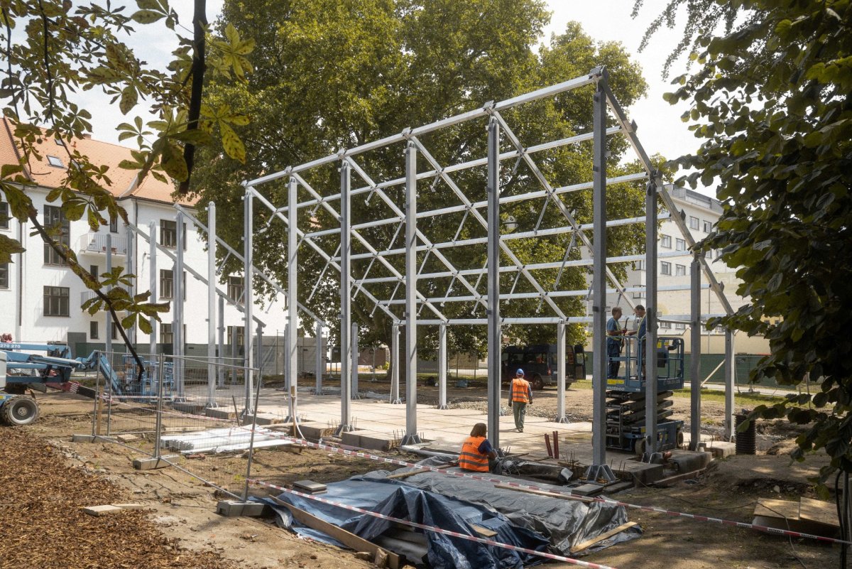 Architekti ze studia Chybík + Krištof obnovili slavný Mendelův skleník v Brně