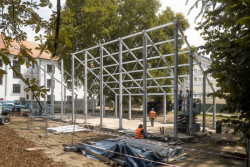 Architekti ze studia Chybík + Krištof obnovili slavný Mendelův skleník v Brně