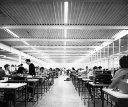 Nejvlivnější společný návrh Normana Fostera a Richarda Rogerse - továrna Reliance Controls ve Swindonu, Team 4, 1967