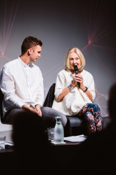 Svou instalaci představí na letošním ročníku Signal Festivalu i uznávaná architektka Eva Jiřičná