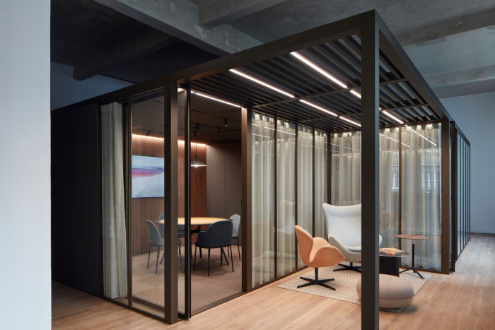 Pavilion O od značky Kettal nabízí Konsepti.