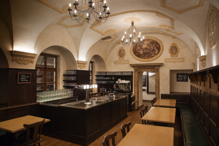 Revitalizace U Glaubiců, NEUHÄUSL HUNAL