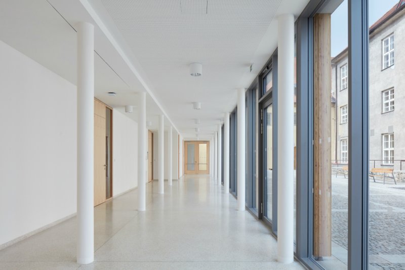 Přístavba Katolického gymnázia v Třebíči, Ateliér Tišnovka