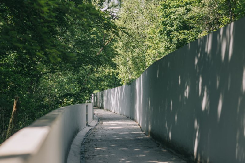 Cyklostezka v původním historickém vodním kanálu mezi Loučovicemi a Vyšší Brodem od A8000
