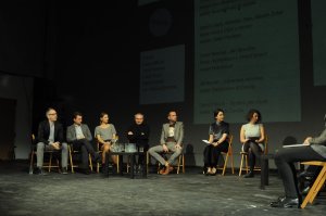 Cena je rozdávána studentům FA ČVUT za projekty, na nichž pracovali v zimním semestru. Foto