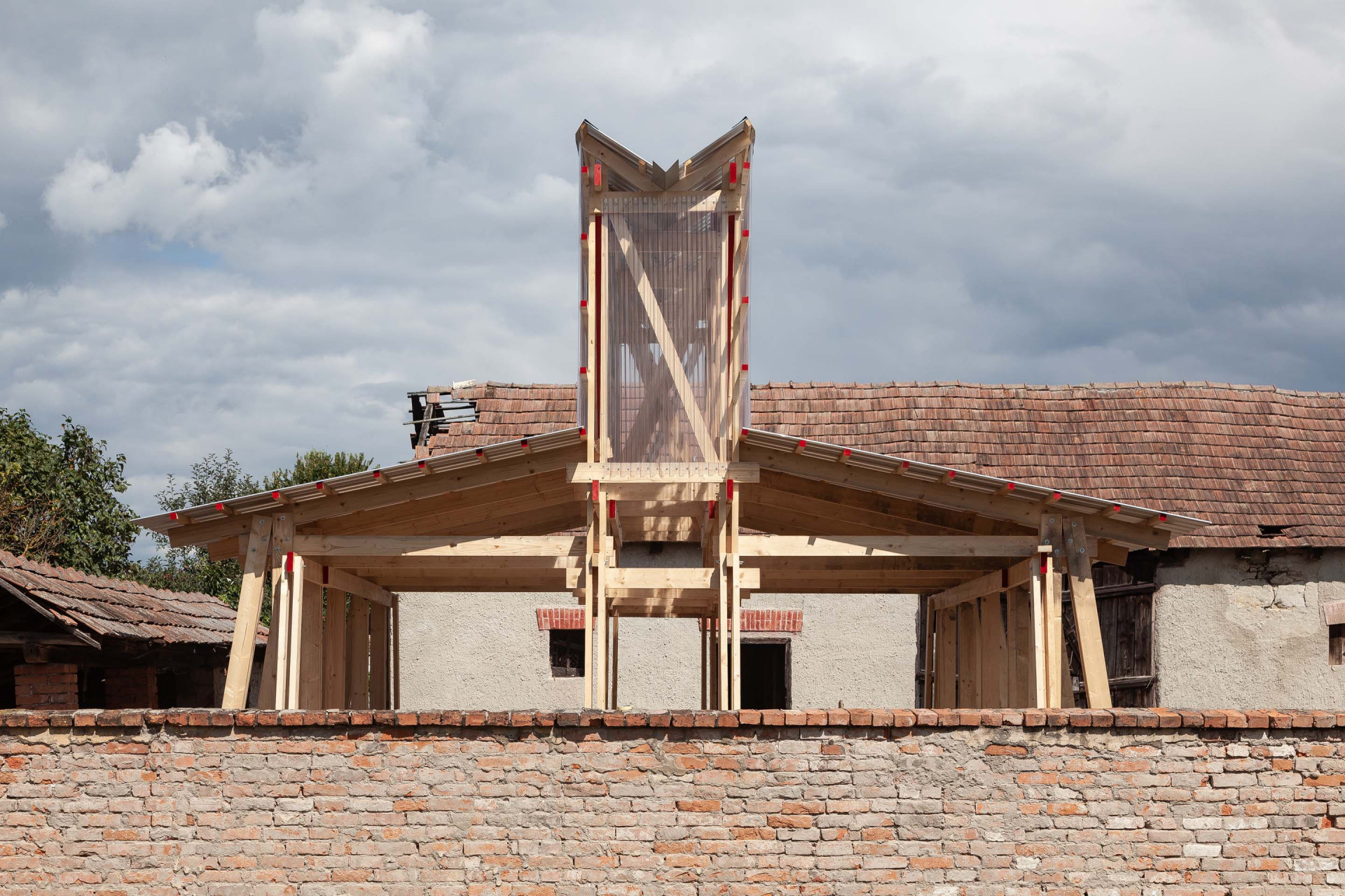 Pavilon Lighthouse od GRAU Architects v maďarském městě Ipolytarnóc