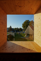 Proměna hospodářské usedlosti s mlýnem na Slovensku od RDTH architekti