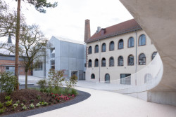 SOIL + FREAKS – Site Verrier de Meisenthal: Vzniklo také jasně vymezené náměstí vhodné pro konání kulturních a společenských akcí