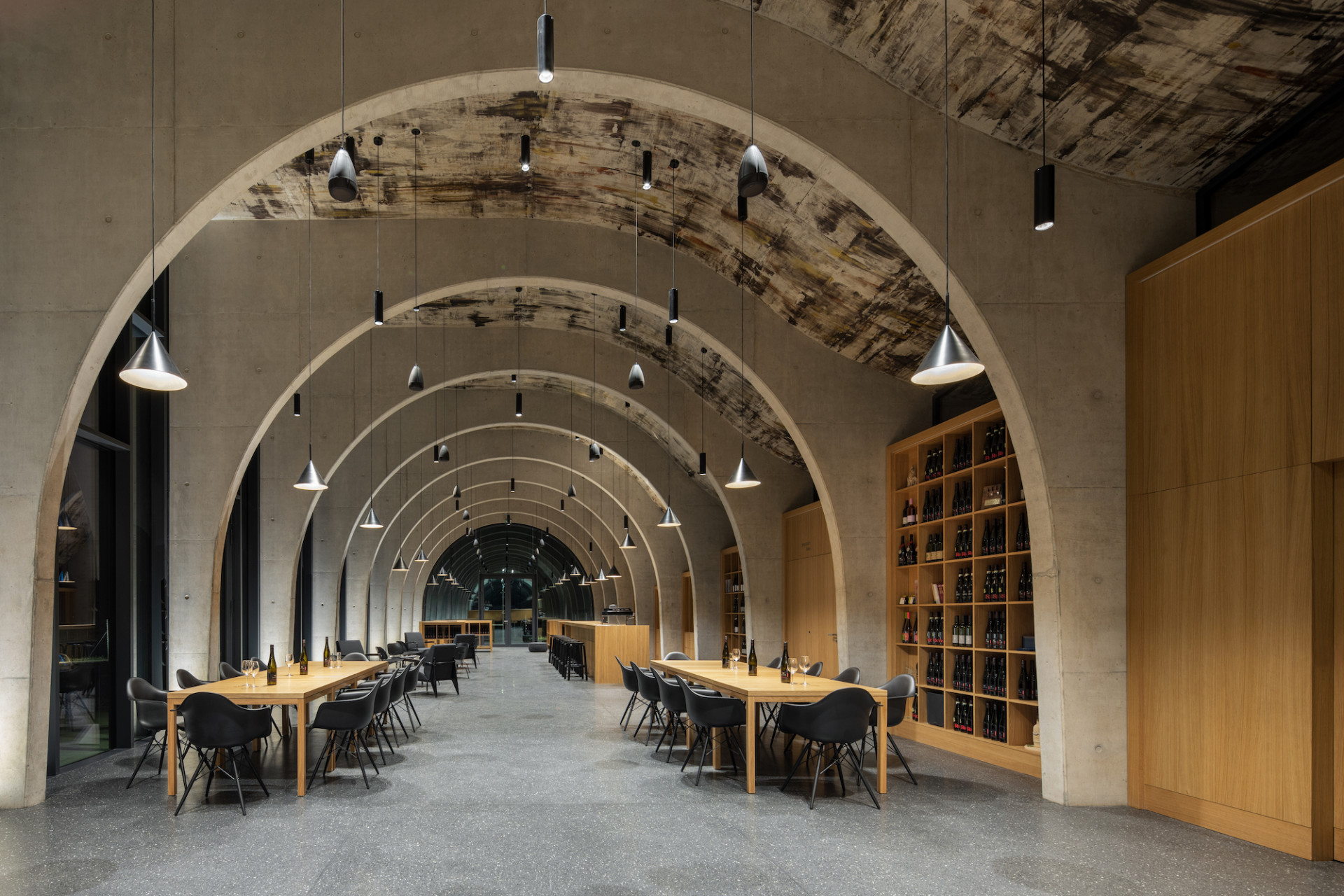 Sídlo Vinařství LAHOFER v Dobšicích u Znojma, Chybík+Krištof