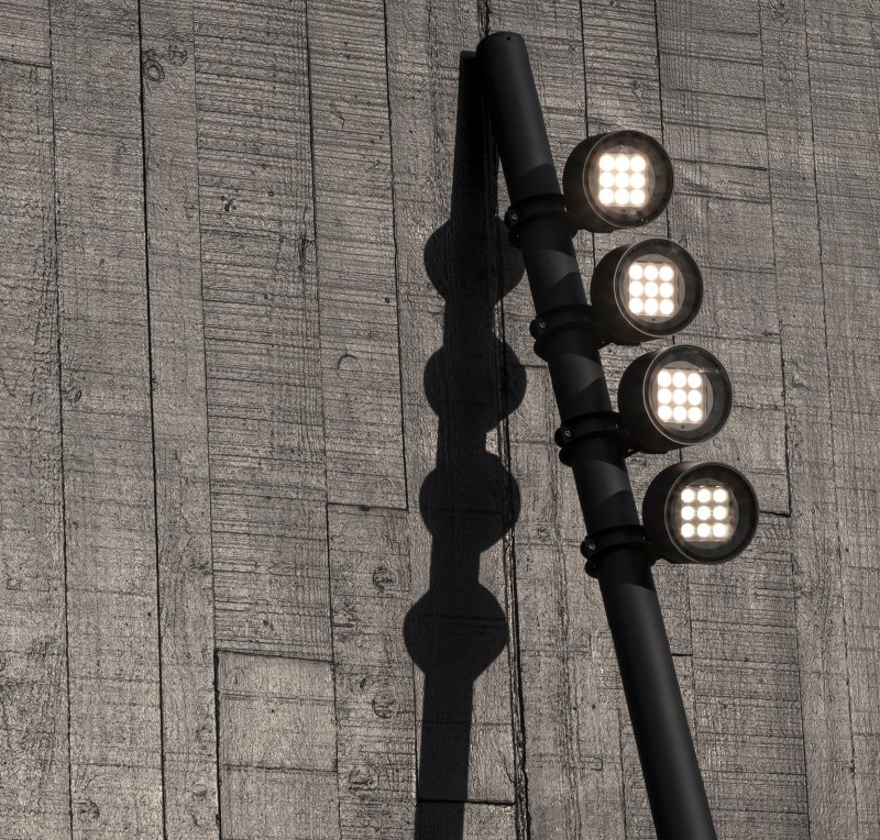 Svítidlo Frax on Pole od Delta Light