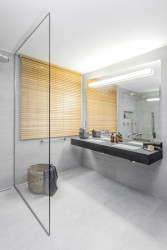 Koupelna pro handbikera, Léblová, Foto