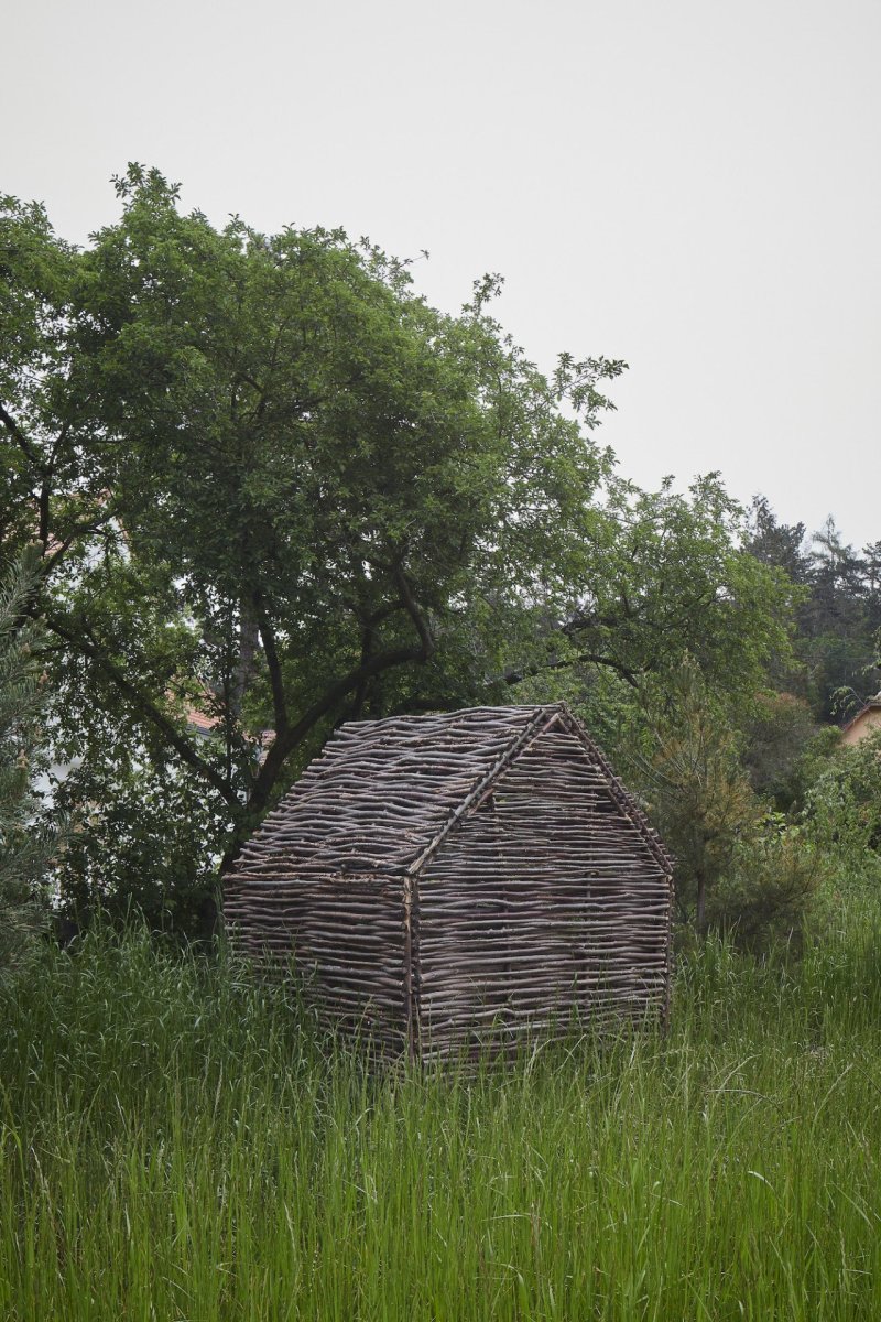 Vila s fontánou, Mjölk architekti