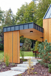 Dům v lese, Petr Vacek, Simona Fišerová