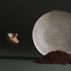 Nádobí z japonské keramiky značky Made In Japan