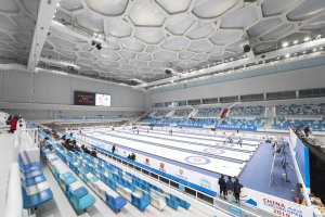 Za návrhem stadionu, který byl rovněž realizován pro olympiádu z roku 2008, stojí architektonická kancelář PTW architects založená v Sydney už na konci 19. století, kterou před 10 lety koupila čínská firma China Construction Design International.