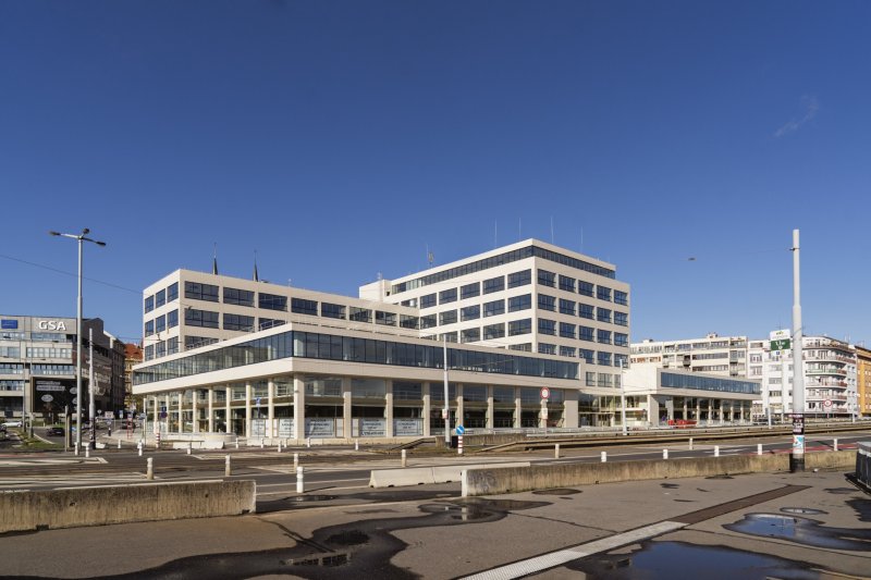 Budova Elektrických podniků v Praze-Holešovicích po rekonstrukci od studia TaK Architects
