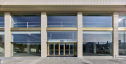 Budova Elektrických podniků v Praze-Holešovicích po rekonstrukci od studia TaK Architects