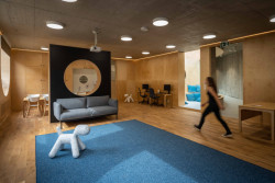 Relaxační místnost Relaxu (Nízkoprahový klub Relax, atakarchitekti)