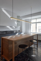 Rekonstrukce bytu na Starém Městě pražském od ateliéru Lenka Míková architekti