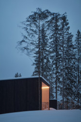 Sheltre pre hotel Bjornson, Ark-shelter / Michiel De Backer, Viktor Mikovčák, Martin Mikovčák