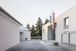 Městský úřad v Leopoldově od studia Zerozero