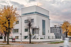 Ateliéry StudioPAB a mimokolektiv se ujali rekonstrukce historické funkcionalistické vily v Olomouci