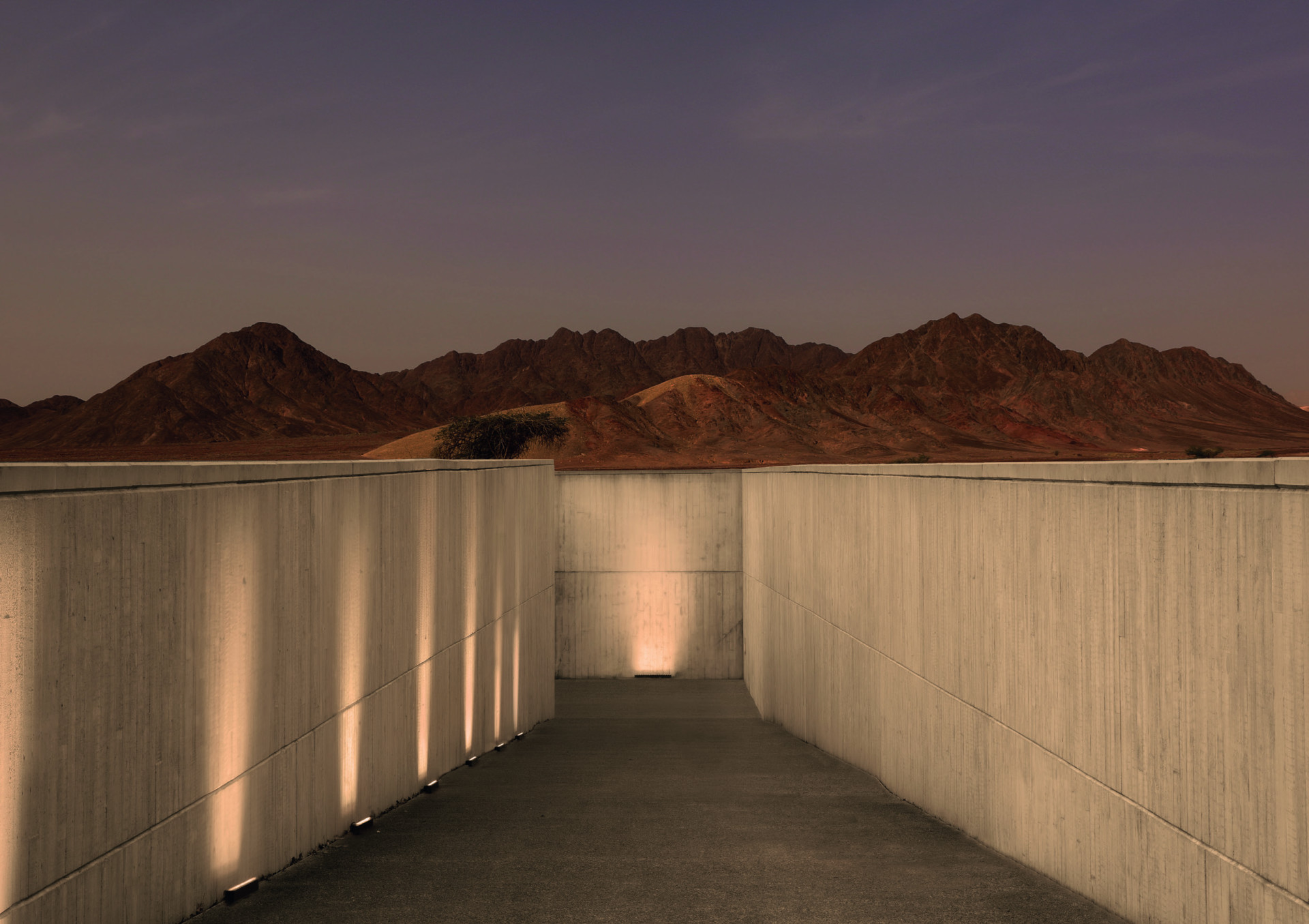 Venkovní osvětlení Logic Linear On od Delta Light