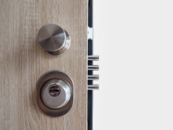 Vchodové protipožární dveře z katalogu společnosti HT Dveře.