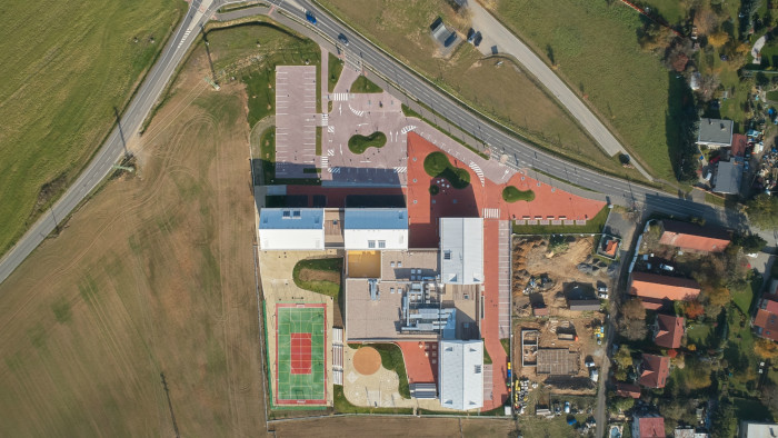 Základní škola Amos pro Psáry a Dolní Jirčany, SOA architekti