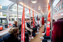 Nikoleta Slováková prezentovala svůj projekt Město na kolejích i během jízdy tramvají