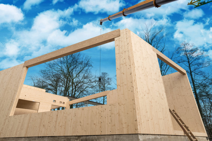 Panely NOVATOP SOLID jsou vyrobené z křížem vrstveného smrkového dřeva (CLT).