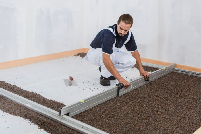 Pokládka suché podlahy RigiStabil od Rigips