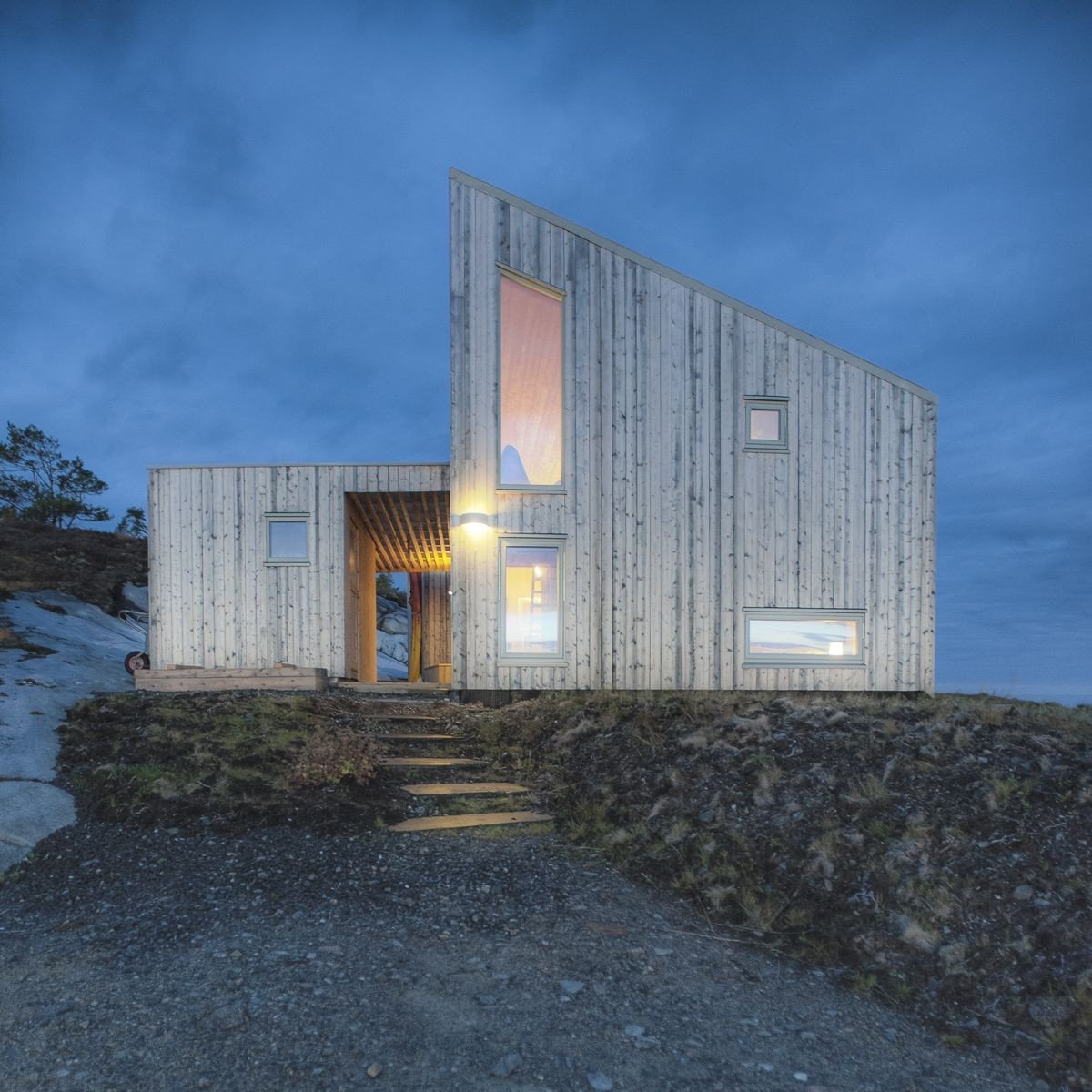 Chata Skardsøya, TYIN tegnestue