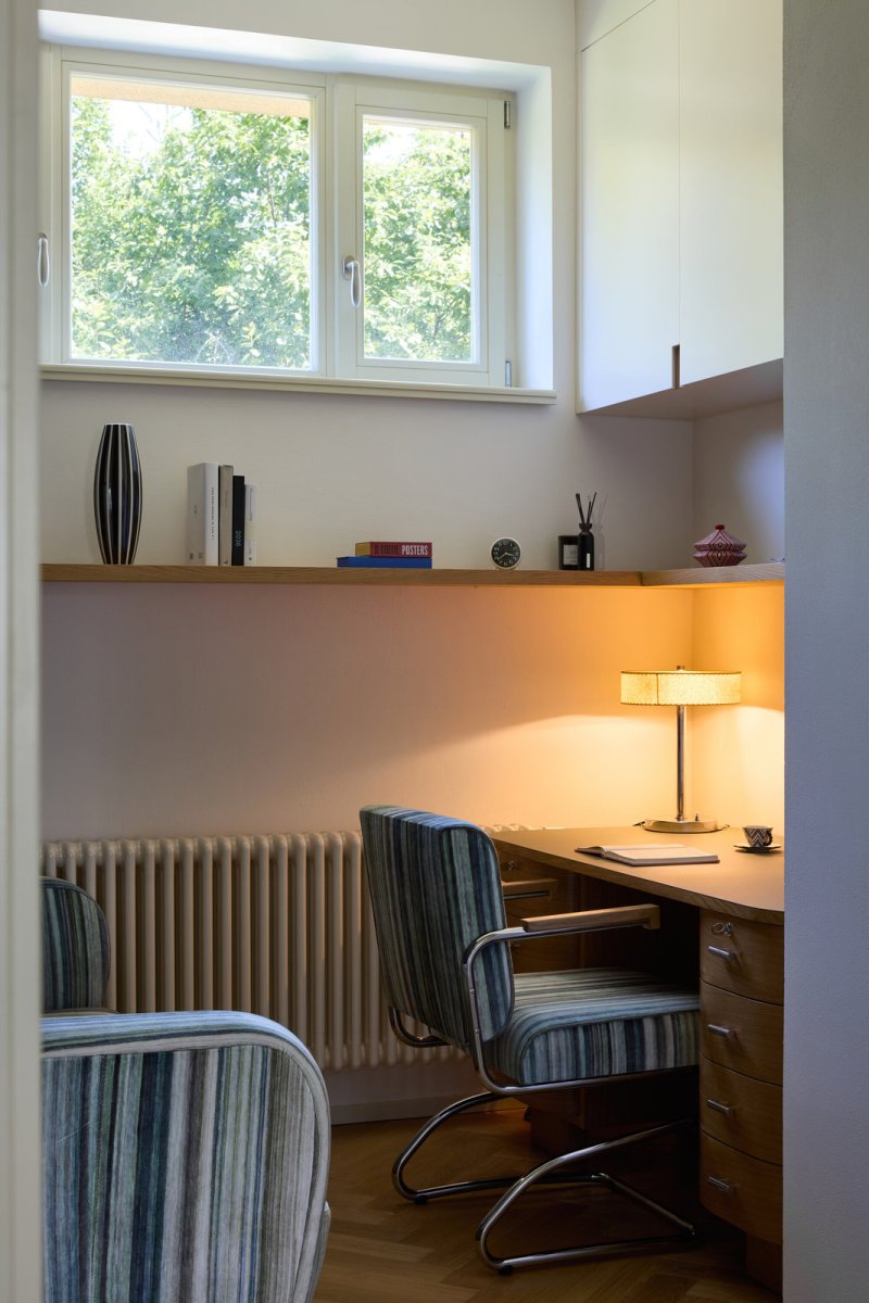 Pracovní kout (Rekonstrukce vily na Vinohradech; Atelier Hajný)