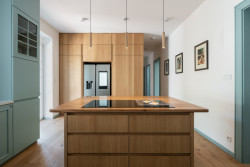 Rekonstrukce prvorepublikové vily v Praze od No Architects