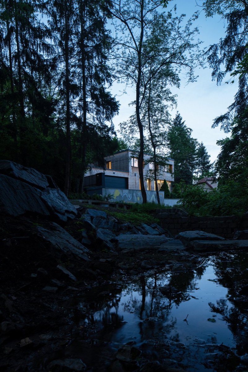 Rodinný dům na Zbraslavi od architekta Lukáše Pejsara