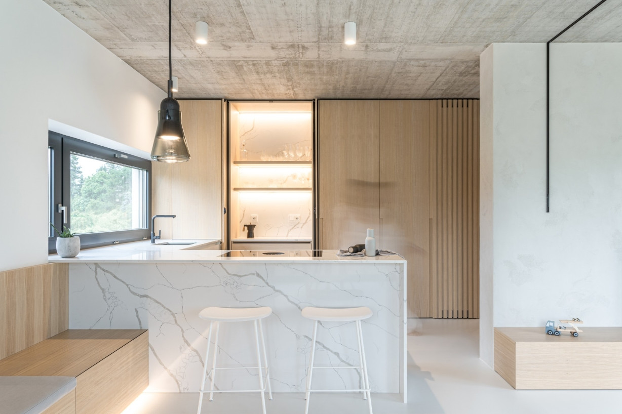 Interiér rodinného domu v Popůvkách od studia Atel!er (Interiér rodinného domu v Popůvkách, Atel!er)