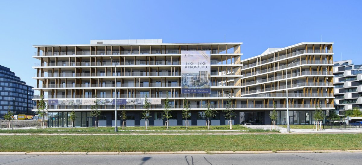 Administrativně-rezidenční komplex Hagibor roste na zanedbaném brownfieldu.