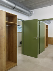 Lesovna poblíž Pacova od studia 20-20-ARCHITEKTI a VYŠEHRAD ateliéru