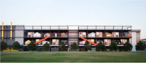 The Gantry, přestavba olympijského vysílacího centra na ateliéry a kanceláře od studia Hawkins\Brown