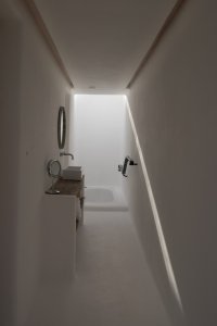 Rust-ic House, Urban Agency