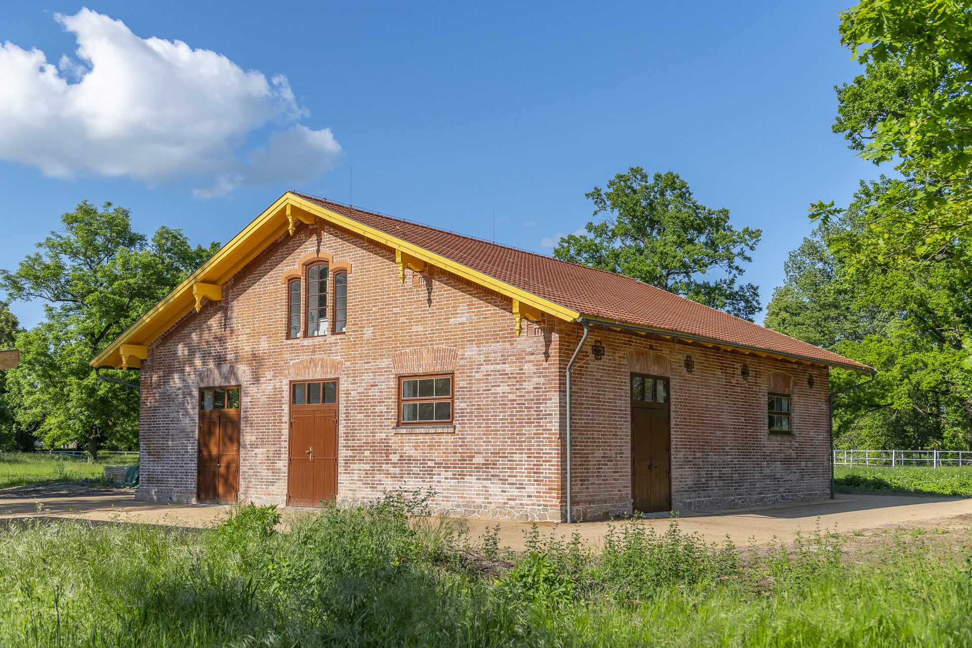 Rekonstrukce padoku v Národním hřebčíně v Kladrubech nad Labem od studia Masák & Partner