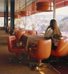 Věra a Vladimír Machoninovi, Hotel Thermal, kavárna - foto