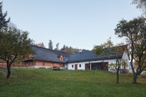 Lenka Míková, rekonstrukce usedlosti v Jižních Čechách