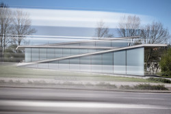 mmcité, CONSTRUQTA, lavička / Fránek Architects, Modlitebna Církve bratrské, Litomyšl – foto